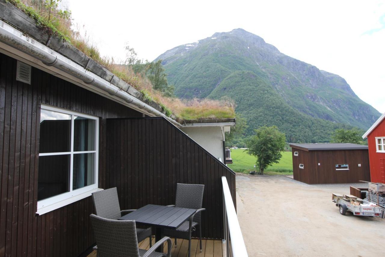 Setnes Feriesenter Hostel Veblungsnes Exterior photo