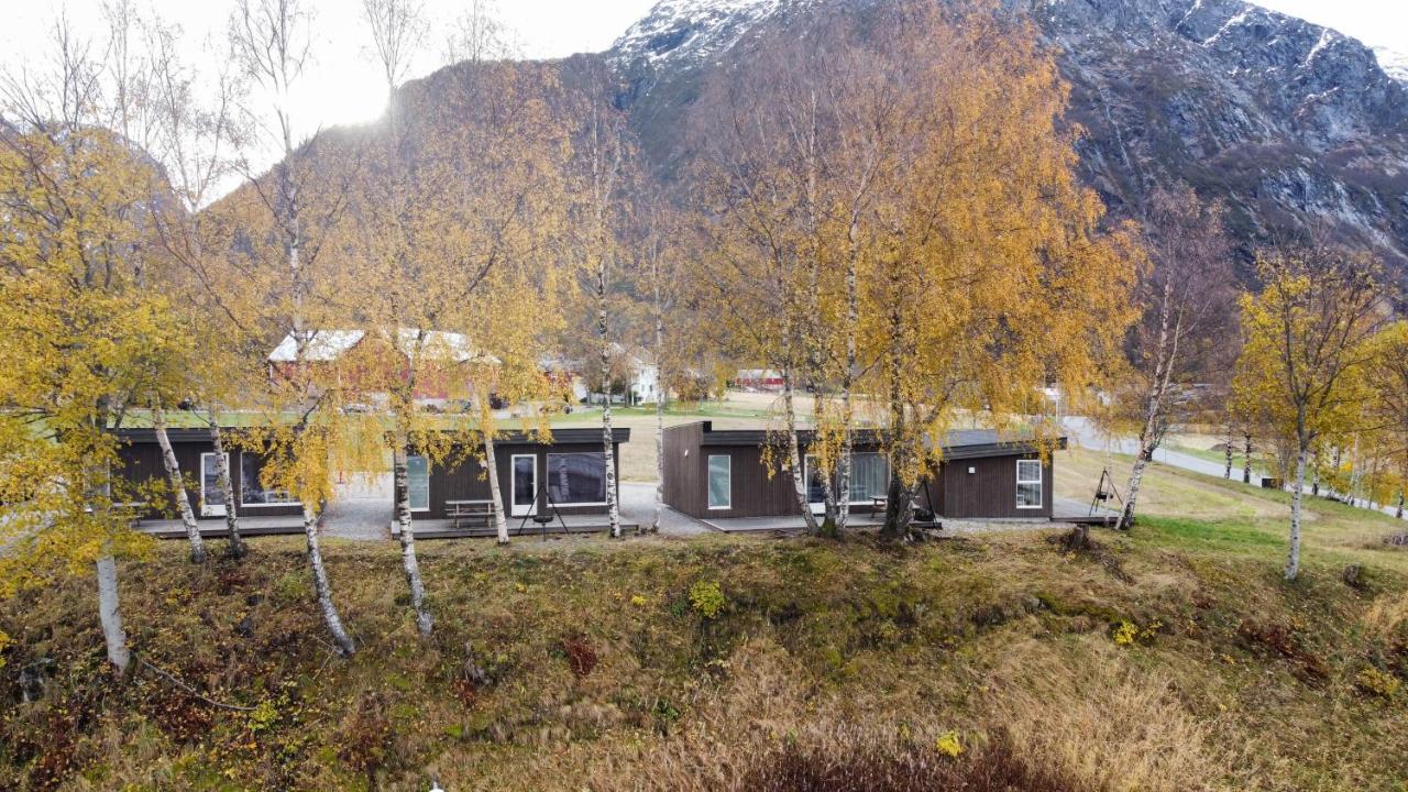 Setnes Feriesenter Hostel Veblungsnes Exterior photo